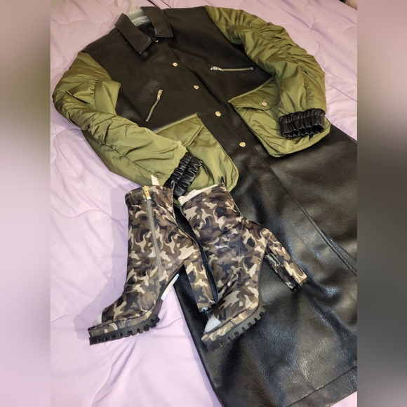 Coat - Picture 2 of 8